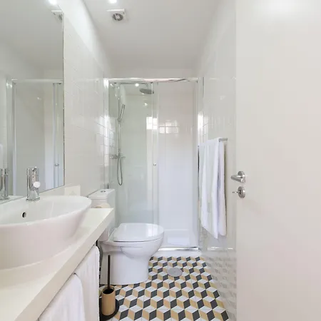 Firehouse By Sweet - Free Parking Apartament *